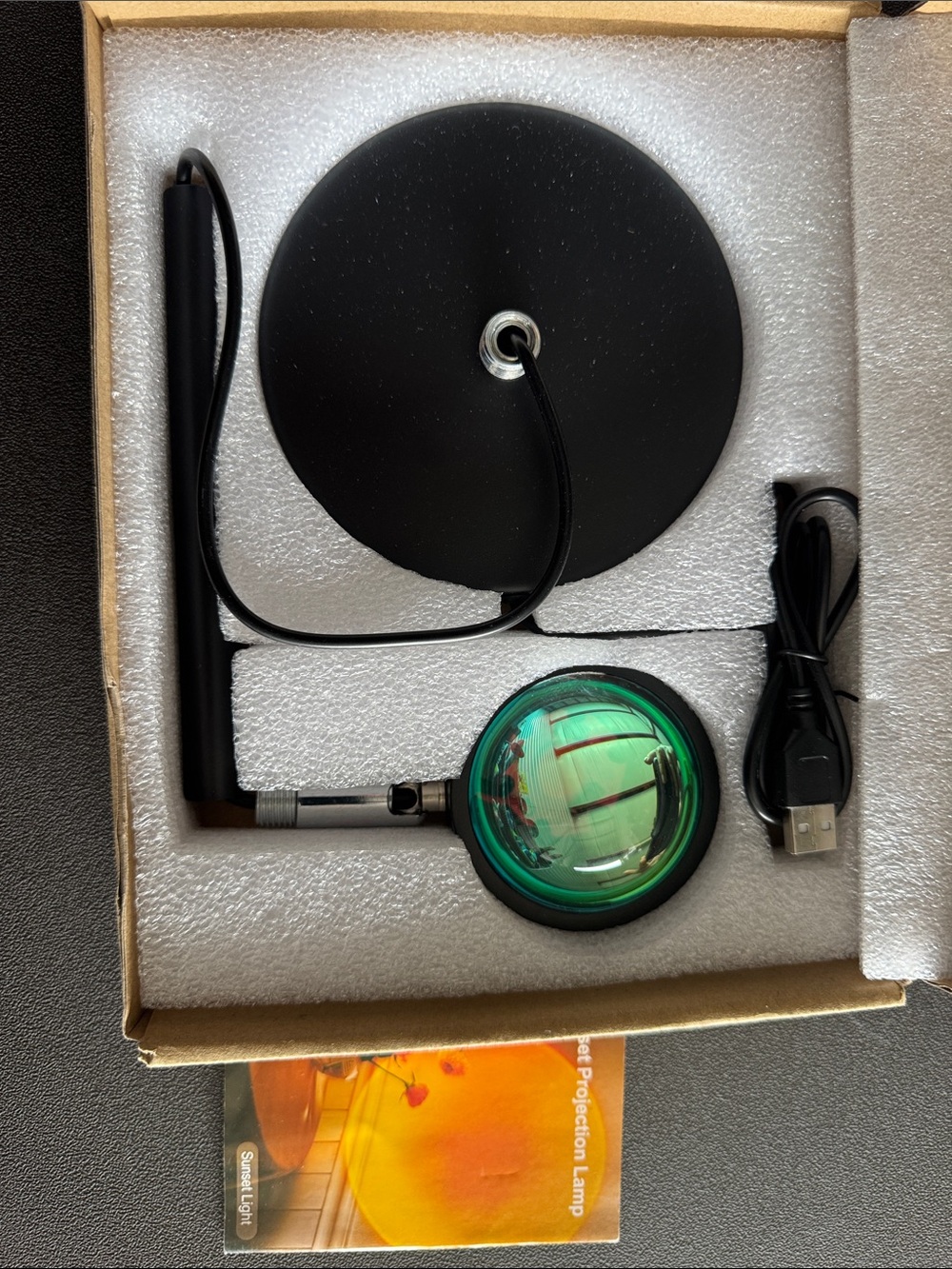 Sunset Lamp Projector - 180° Rotation LED USB Night Light - Picture 5 of 5